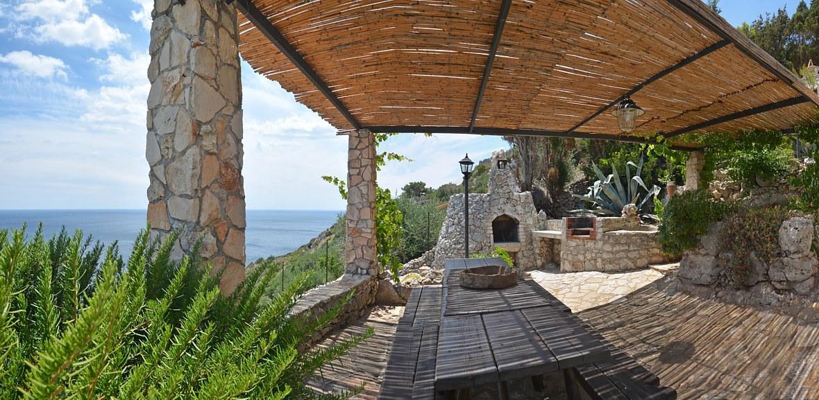 Trullo - Furnished pergola